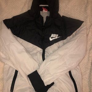 NIKE hooded windbreaker